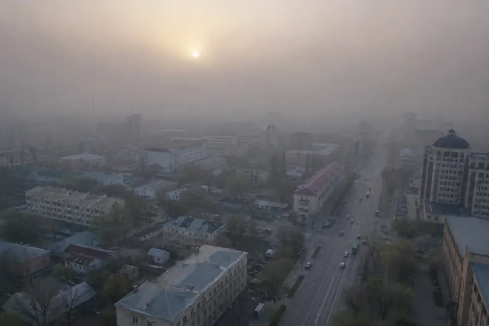 В Актобе объявили предупреждение из-за неблагоприятных метеоусловий